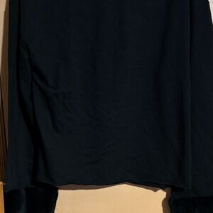 Zara dark green pullover round neck top with flared sleeves trimmed in faux fur